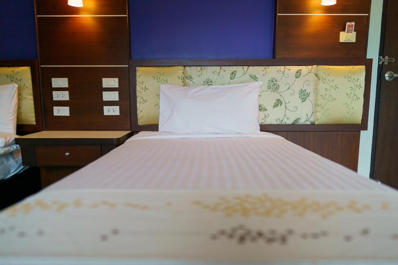 Thungtawan Hotel Nakhon Si Thammarat Ngoại thất bức ảnh